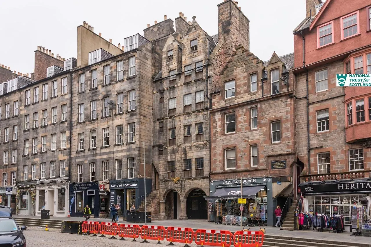 Johnstone Apartment By The National Trust Scotland Edinburgh