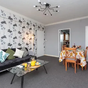  Apartment Spacious 3db -15 Minutes From Centre